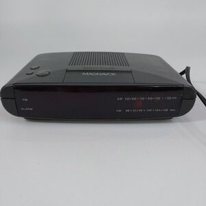 Vintage Magnavox‎ AJ 3040/17 AM/FM Alarm Clock Radio